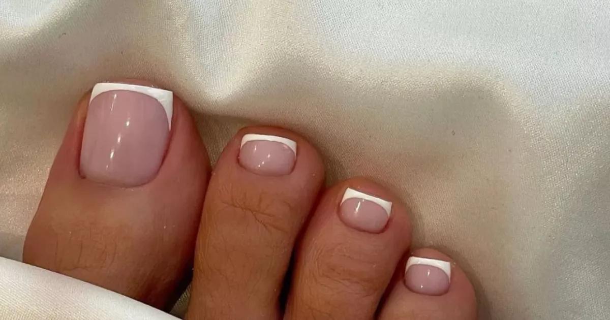 Unhas dos pés delicadas: um guia completo para pés impecáveis e cheirosos