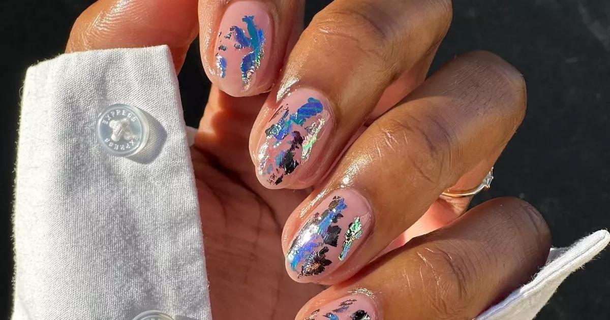 Unhas Encapsuladas: A Nova Tendência que Vai Deixar Suas Unhas Irresistíveis!