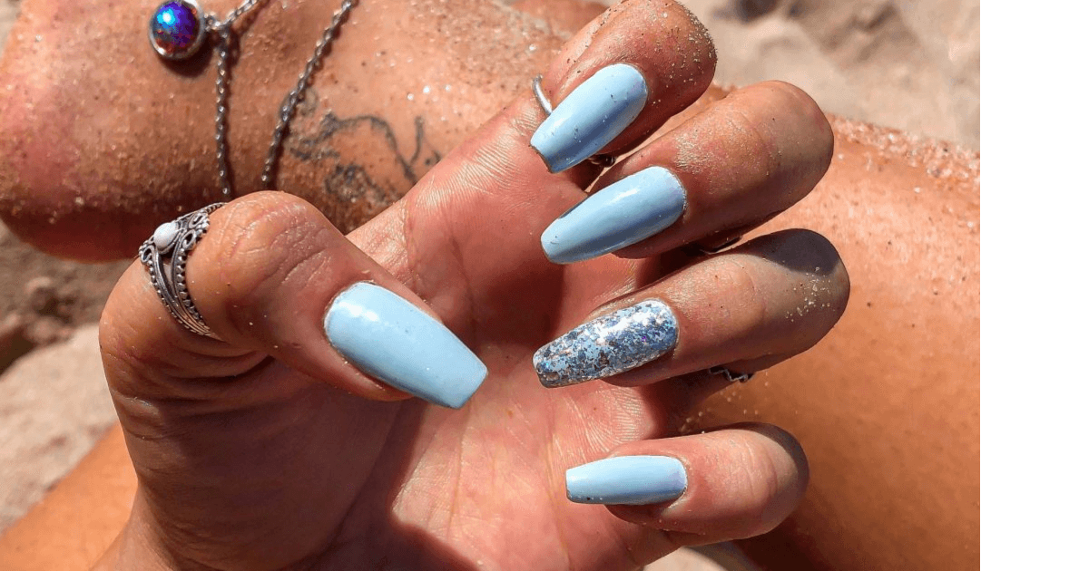 Unhas Azuis: Um Mar de Inspirações para as suas Mãos!