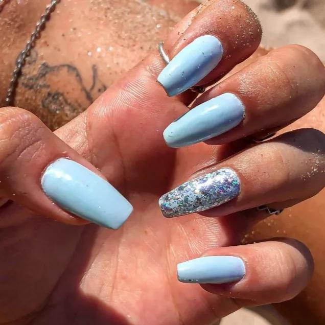 Unhas Azuis: Um Mar de Inspirações para as suas Mãos!