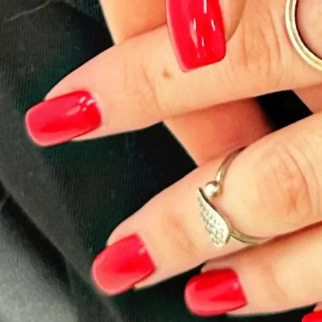 Unhas Vermelhas: O Clássico que Nunca Sai de Moda