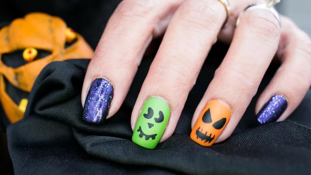 Essas unhas são perfeitas para um look apavorante e original neste Halloween.