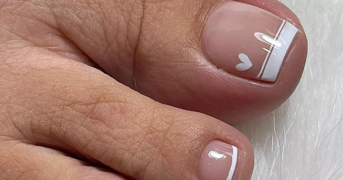 "Pézinho de princesa" - Perfeito para unhas delicadas e femininas.