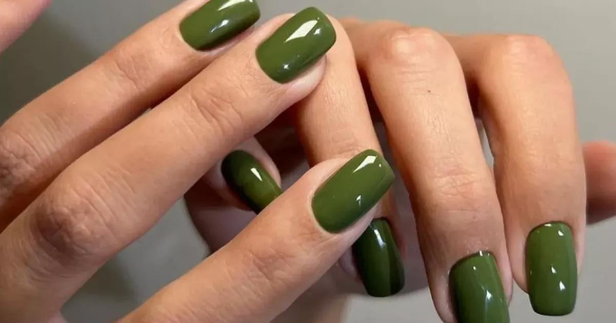 Verde vibrante, atitude vibrante! Unhas que transmitem energia e positividade.